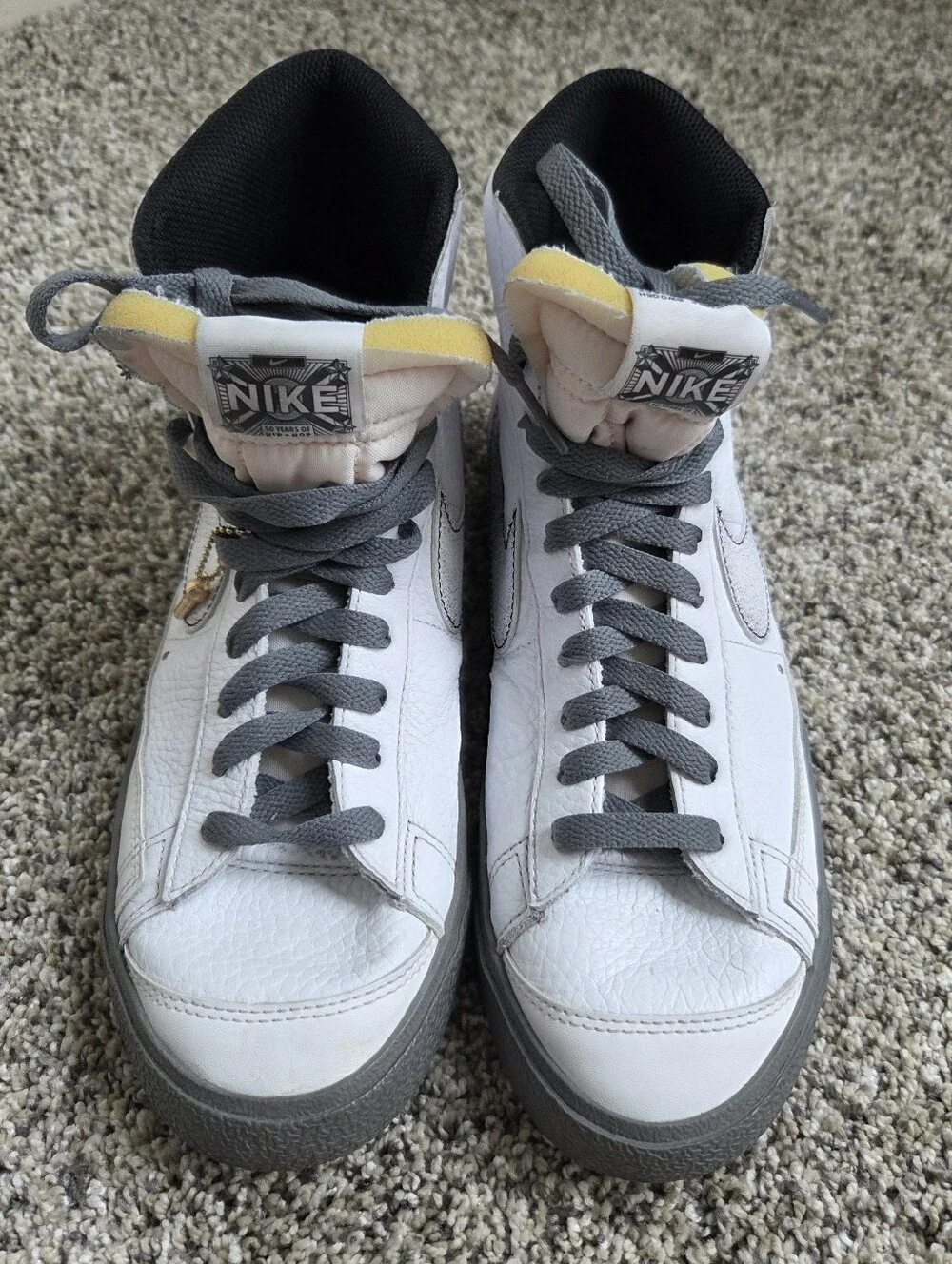 Nike Men's Blazer Mid '77 SE 50 Years of Hip Hop Sneakers White Gray Size 8